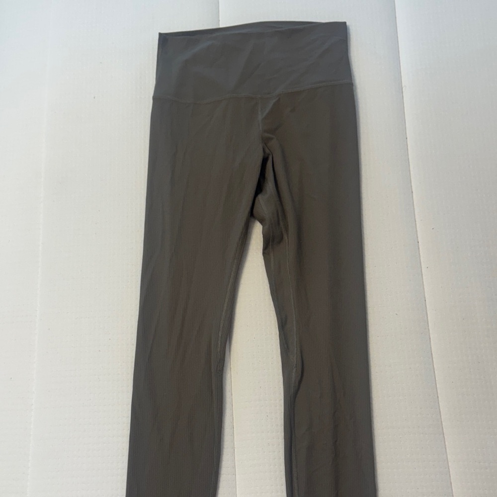 Lululemon ribbed leggings size 8